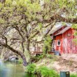 hunting cabin on lake